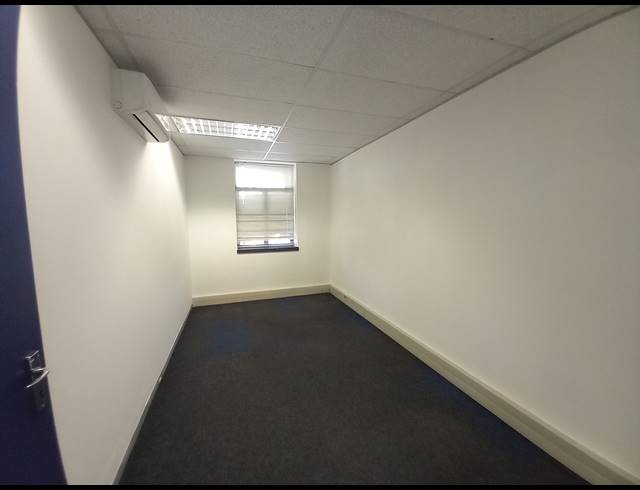 360M² OFFICE TO LET IN BRYANSTON